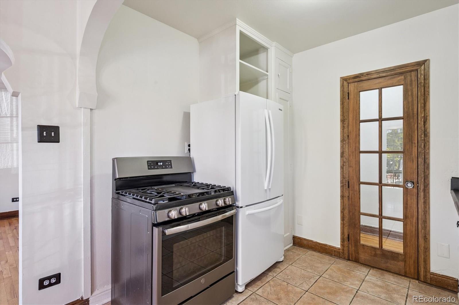 1050 N Washington Street Unit: 101