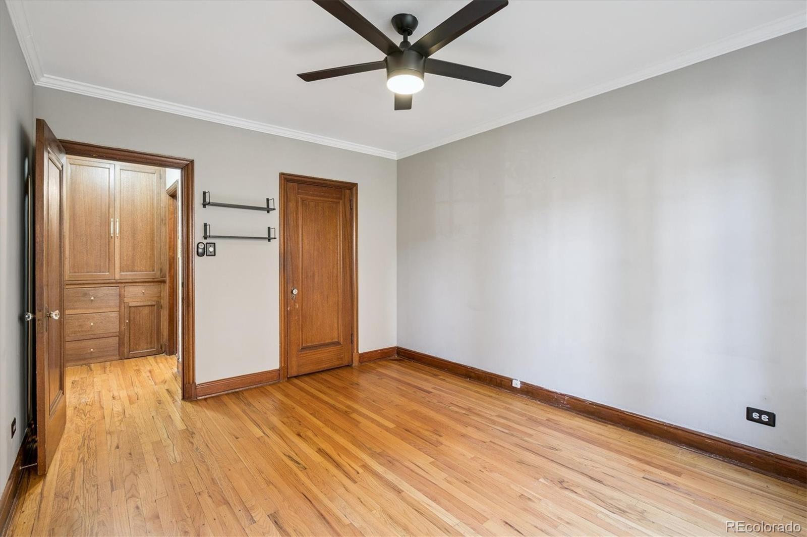 1050 N Washington Street Unit: 101