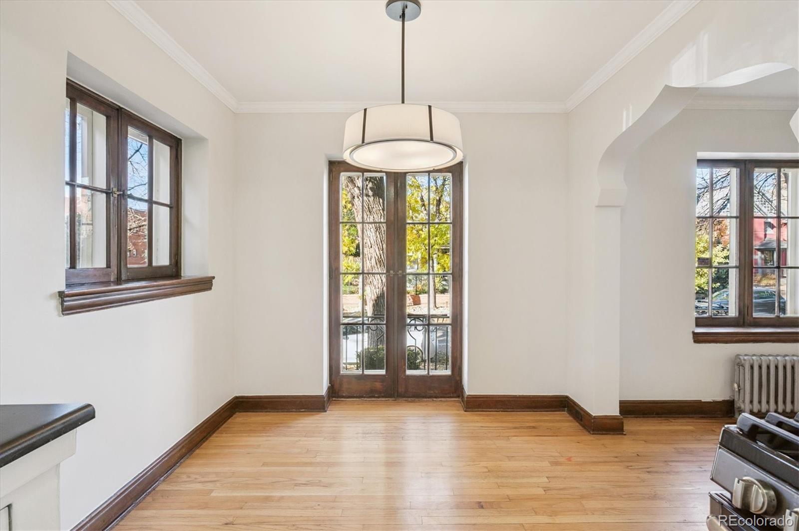 1050 N Washington Street Unit: 101
