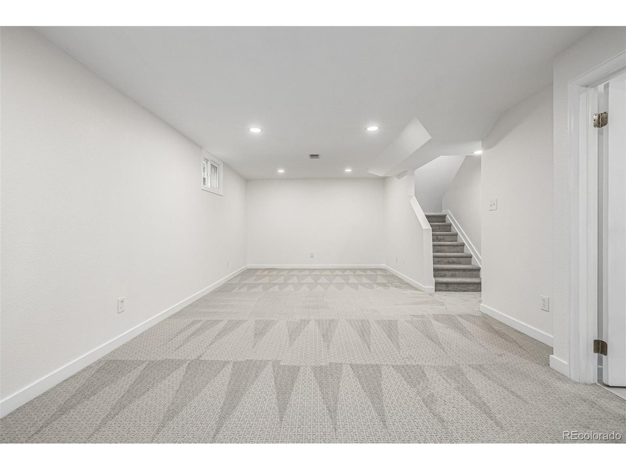 758 S Youngfield Ct