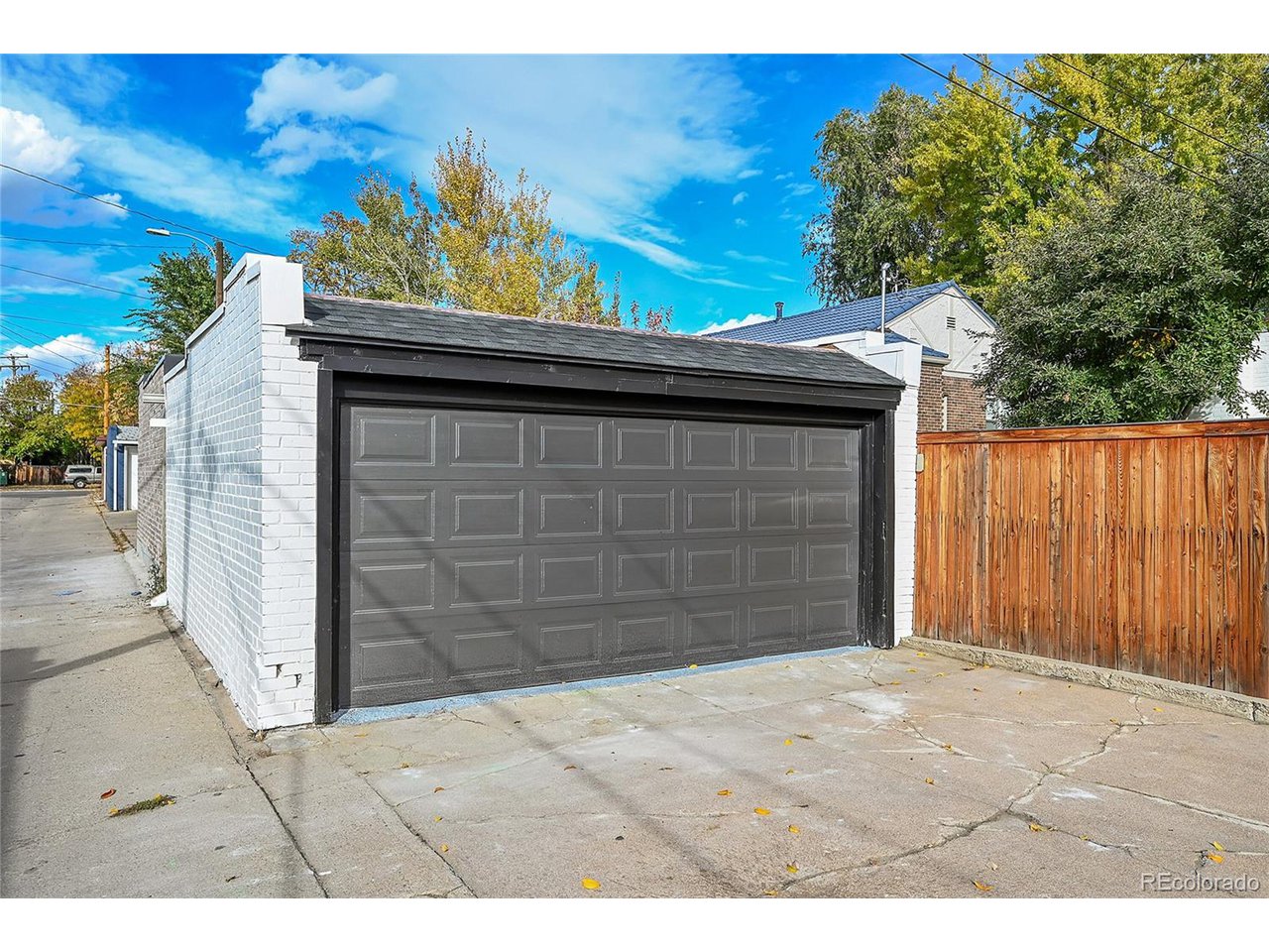 1355 Locust St