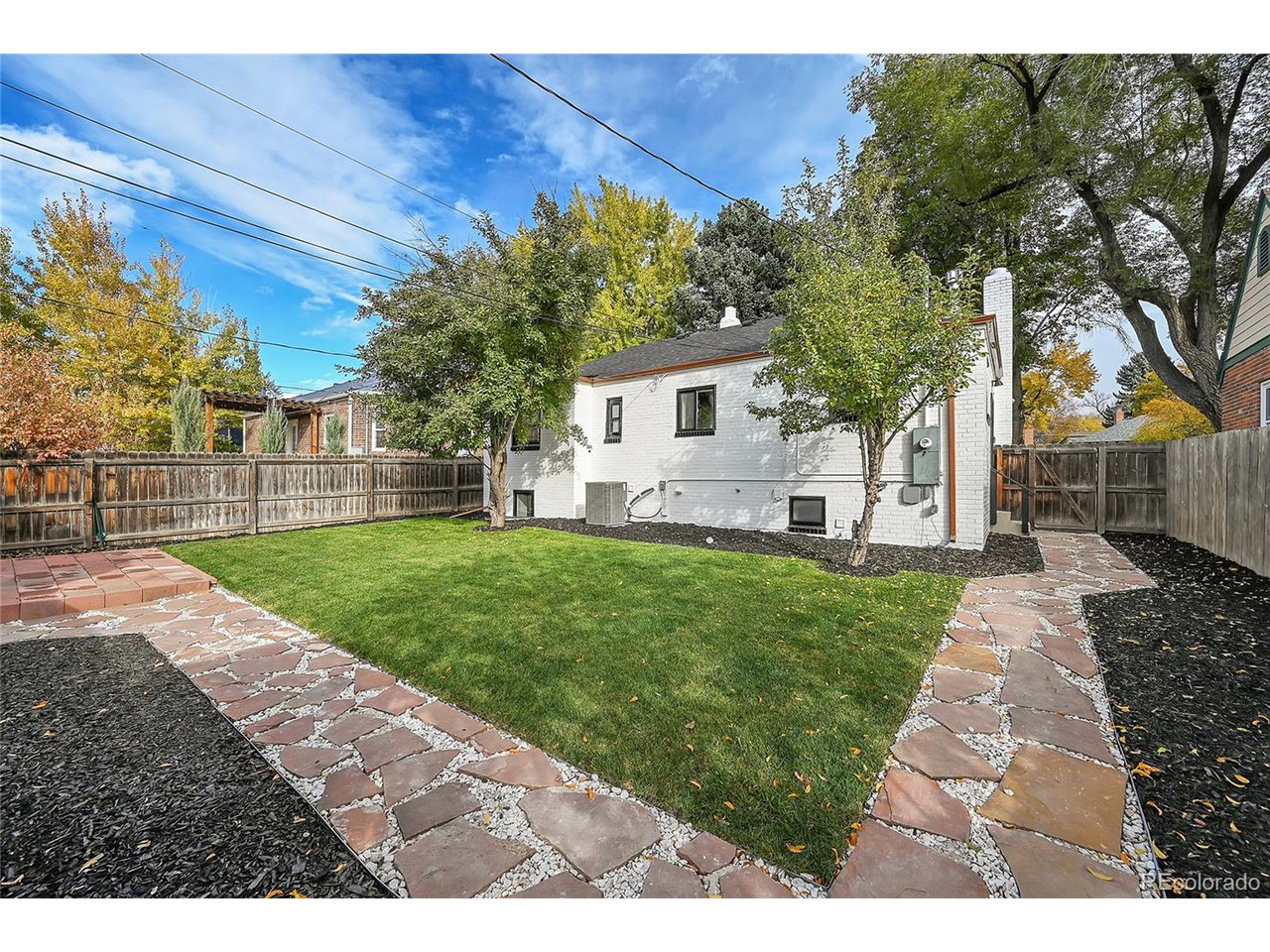 1355 Locust St
