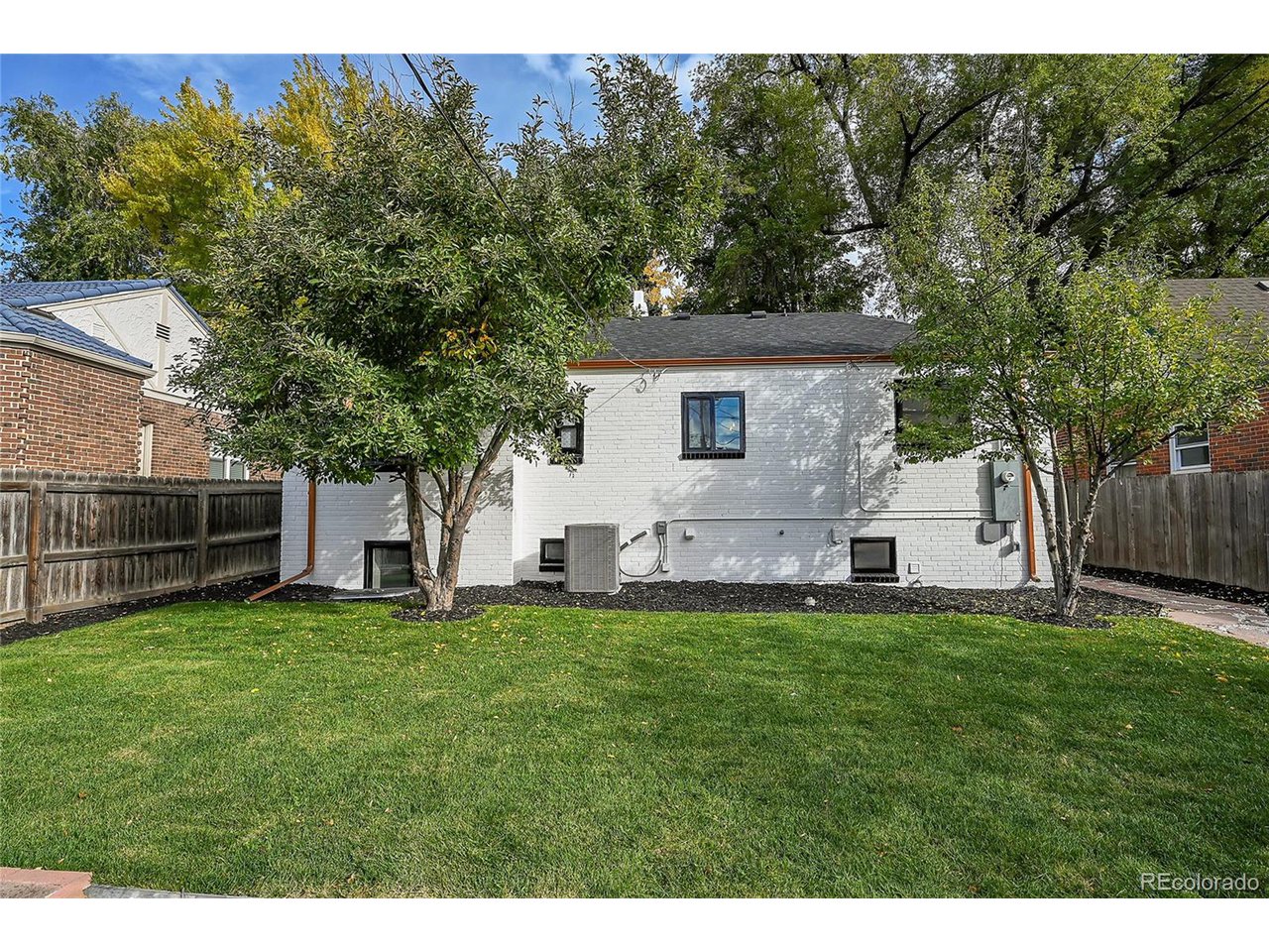 1355 Locust St