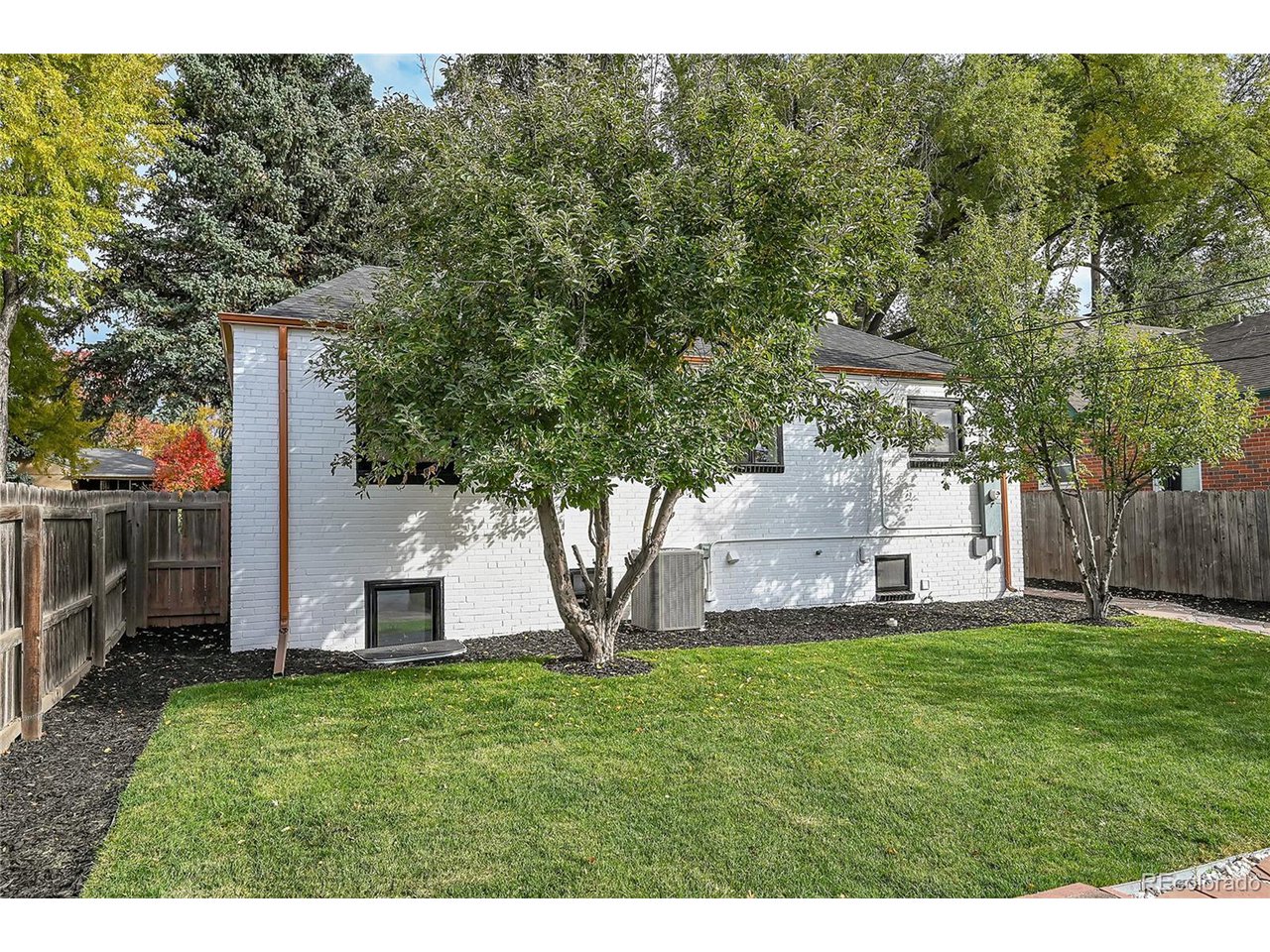 1355 Locust St