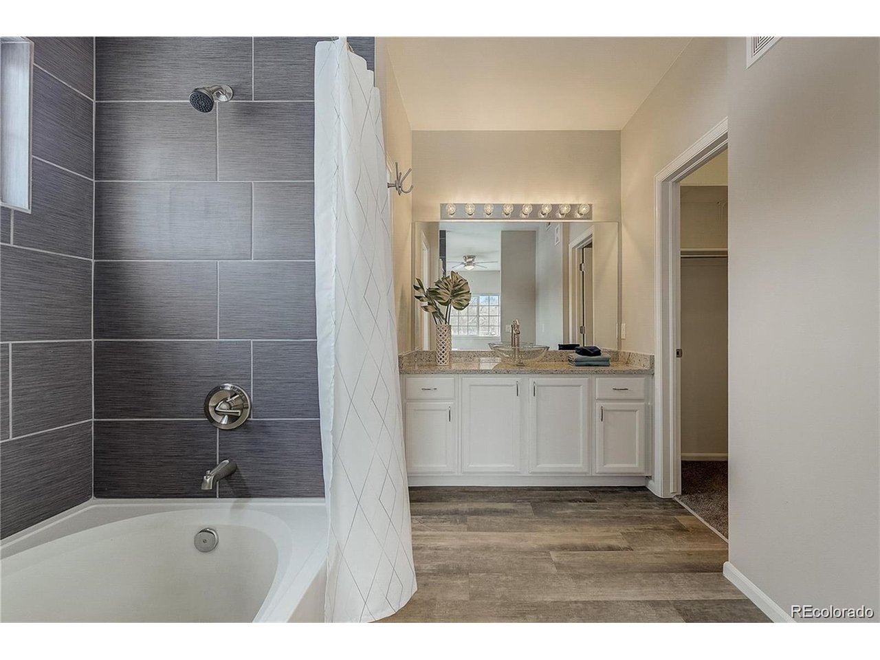 10784 W 63rd Pl 204