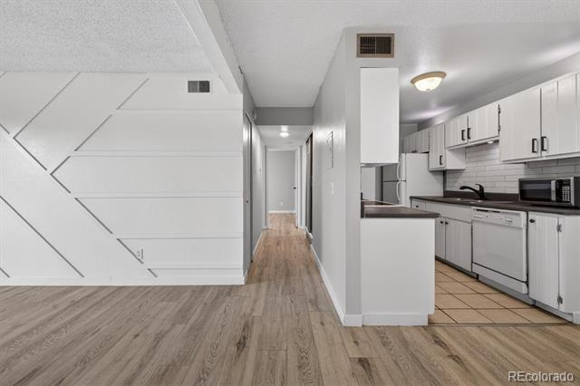 16359 W 10th Avenue Unit: XX5