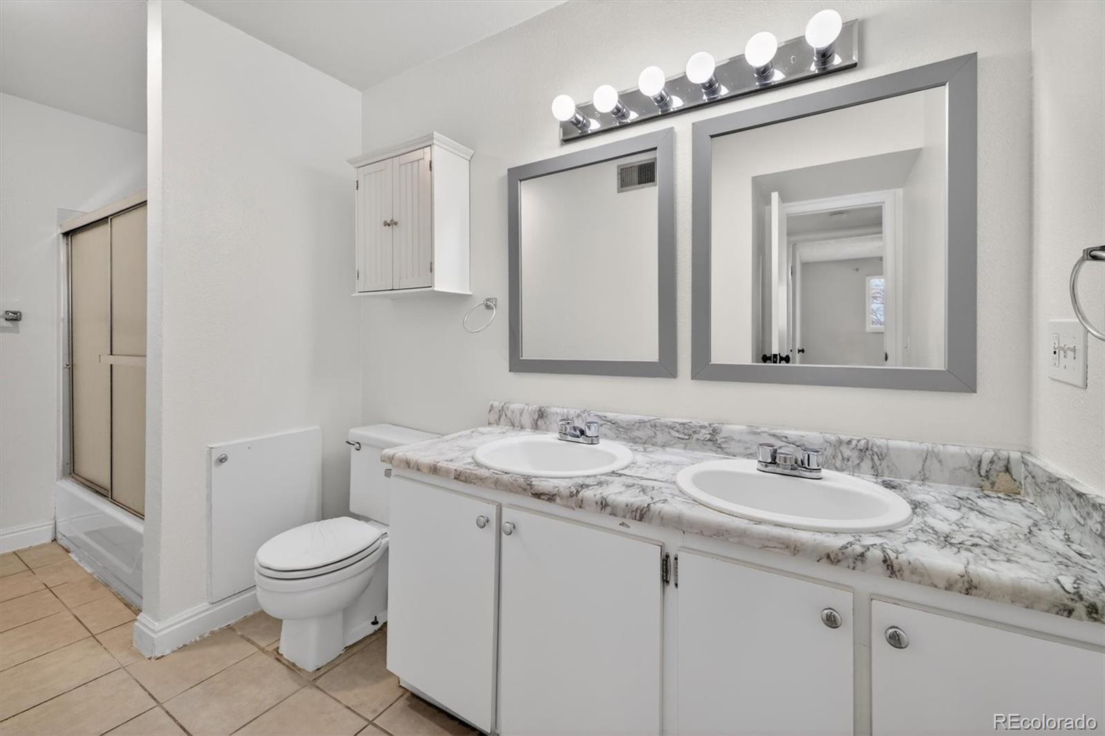 16359 W 10th Avenue Unit: XX5