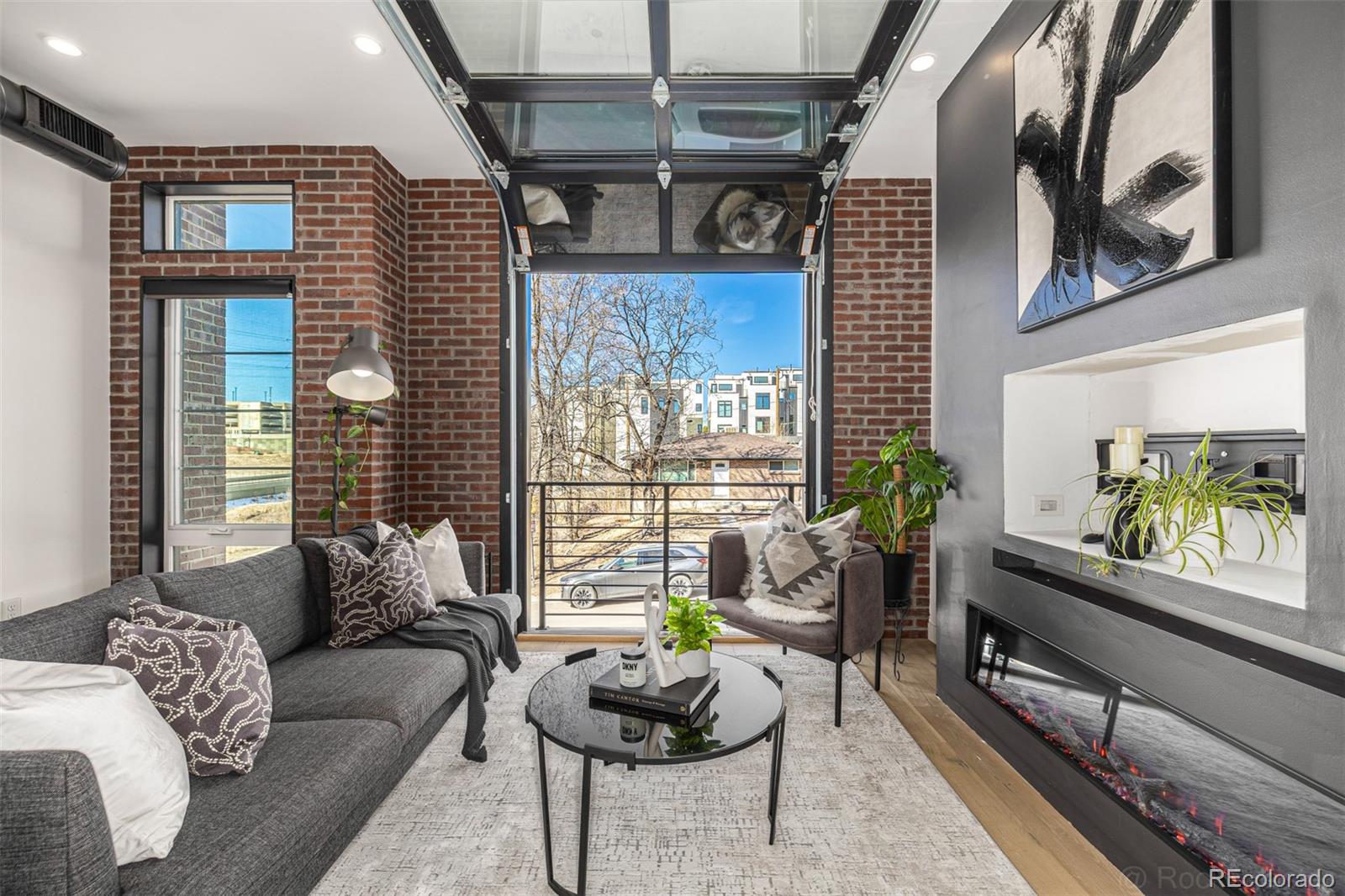 1242 Yates Street Unit: U2