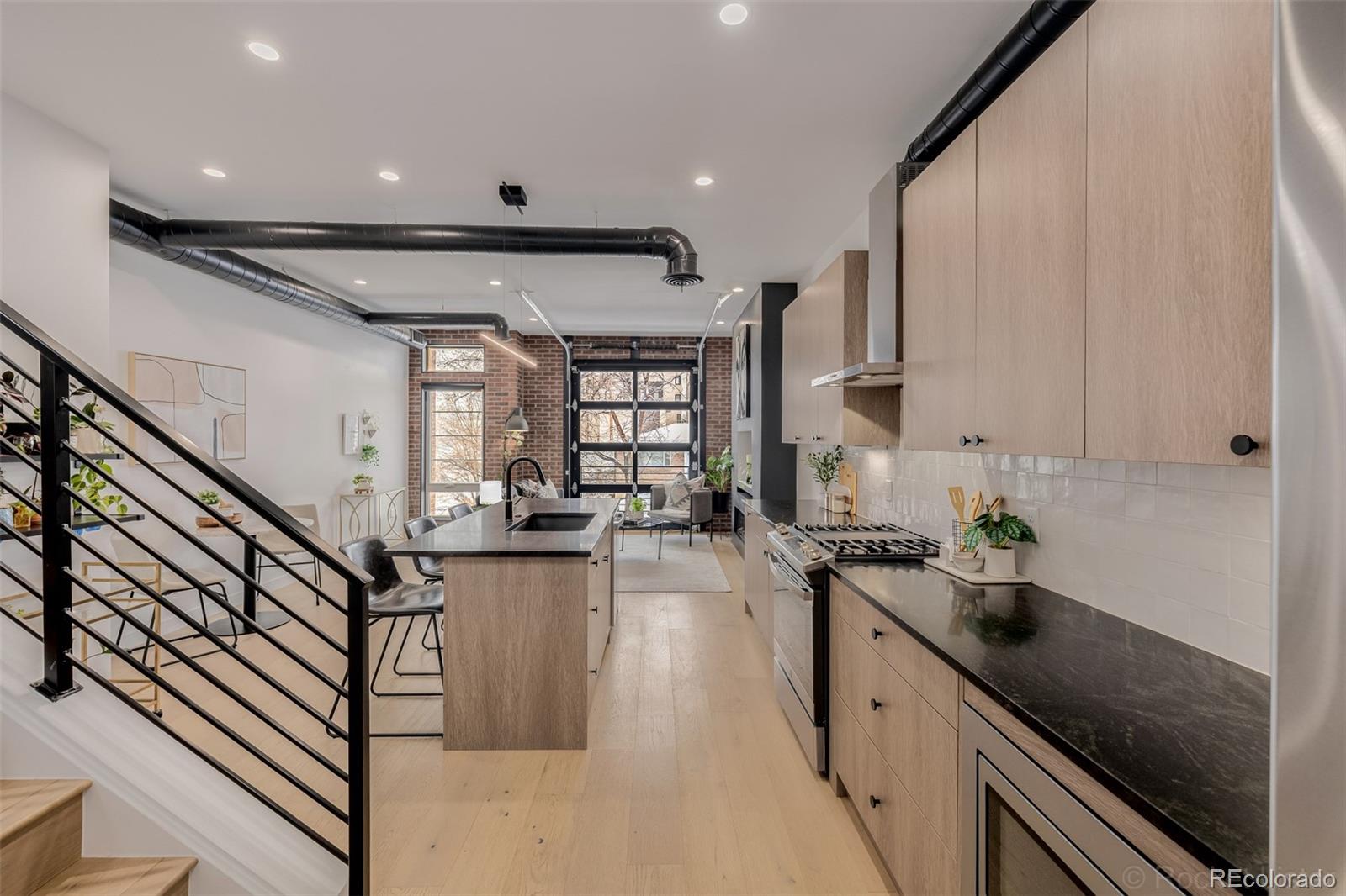 1242 Yates Street Unit: U2