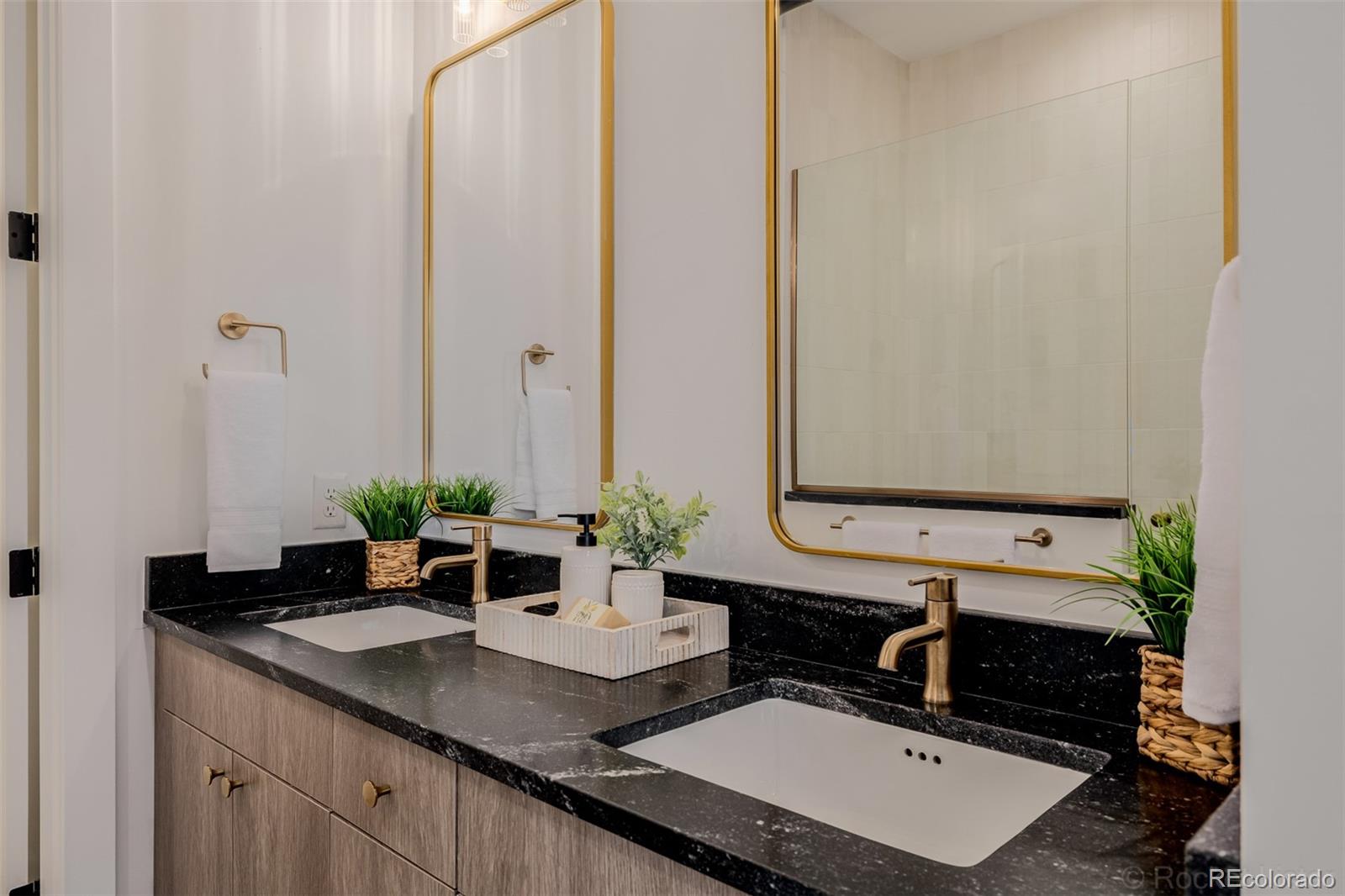 1242 Yates Street Unit: U2