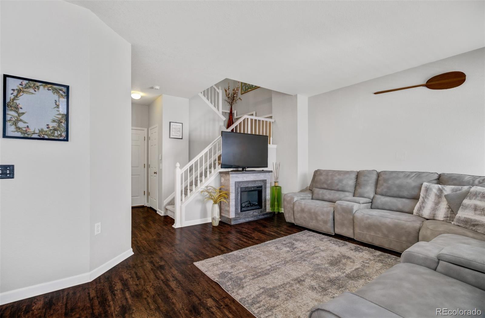 1496 Red Cliff Way