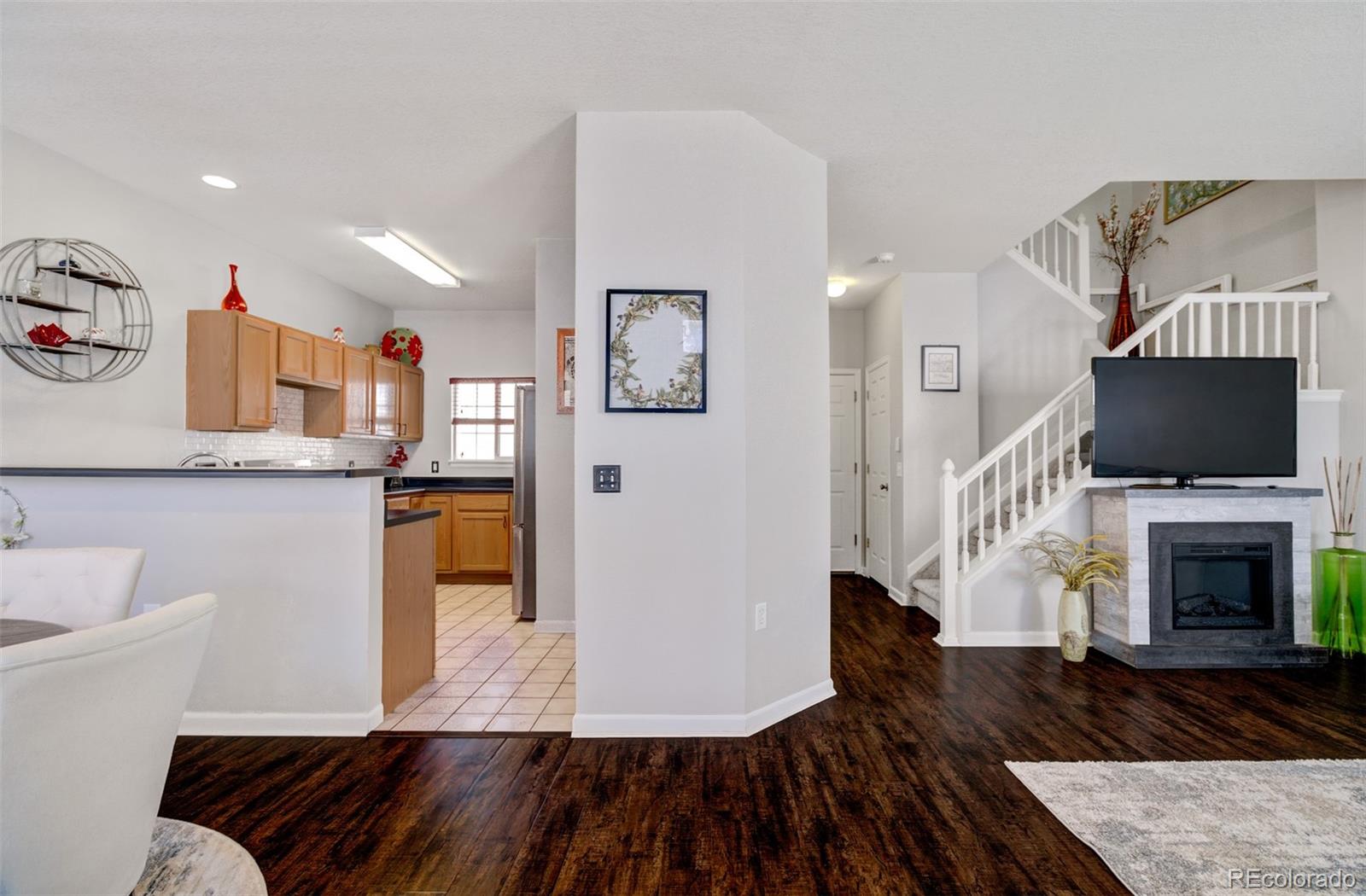 1496 Red Cliff Way