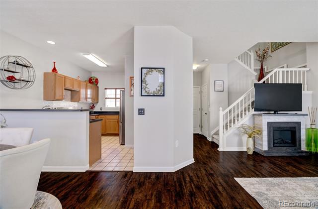 1496 Red Cliff Way