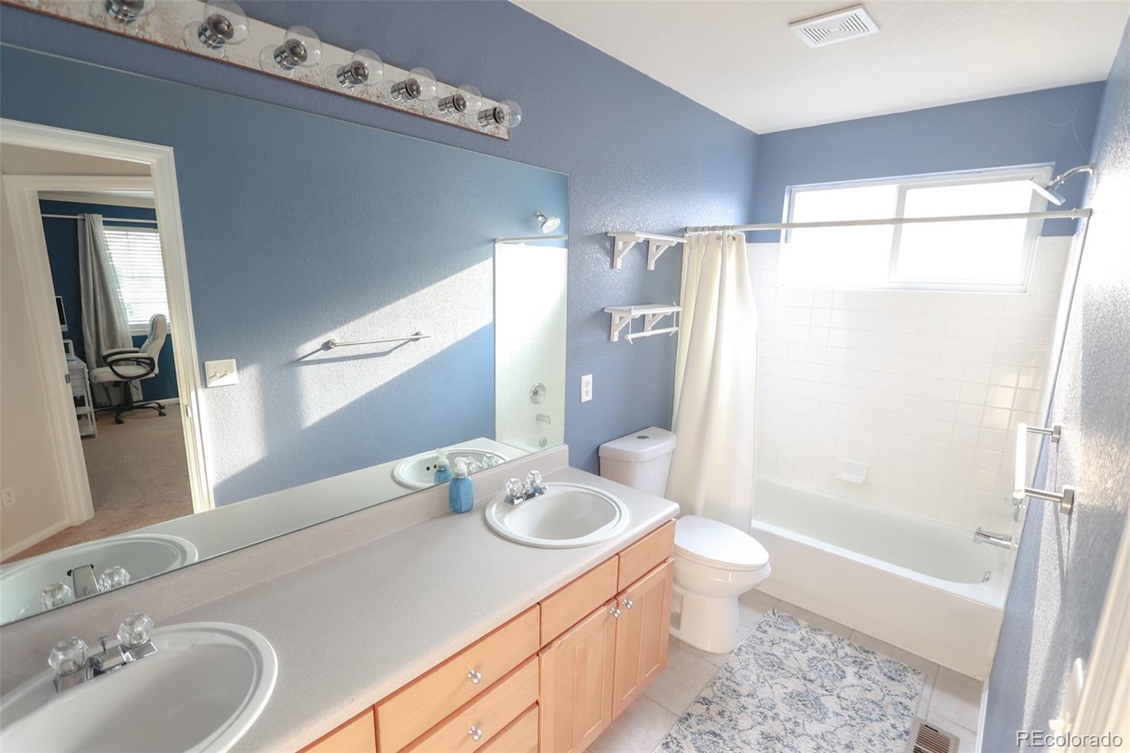 8853 S Dudley Street