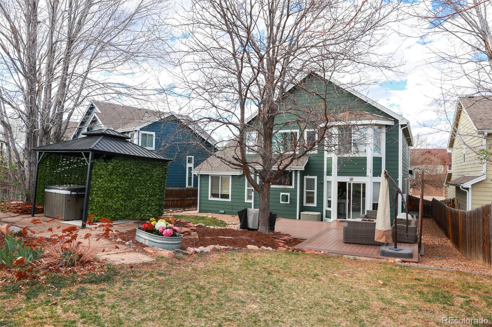 8853 S Dudley Street