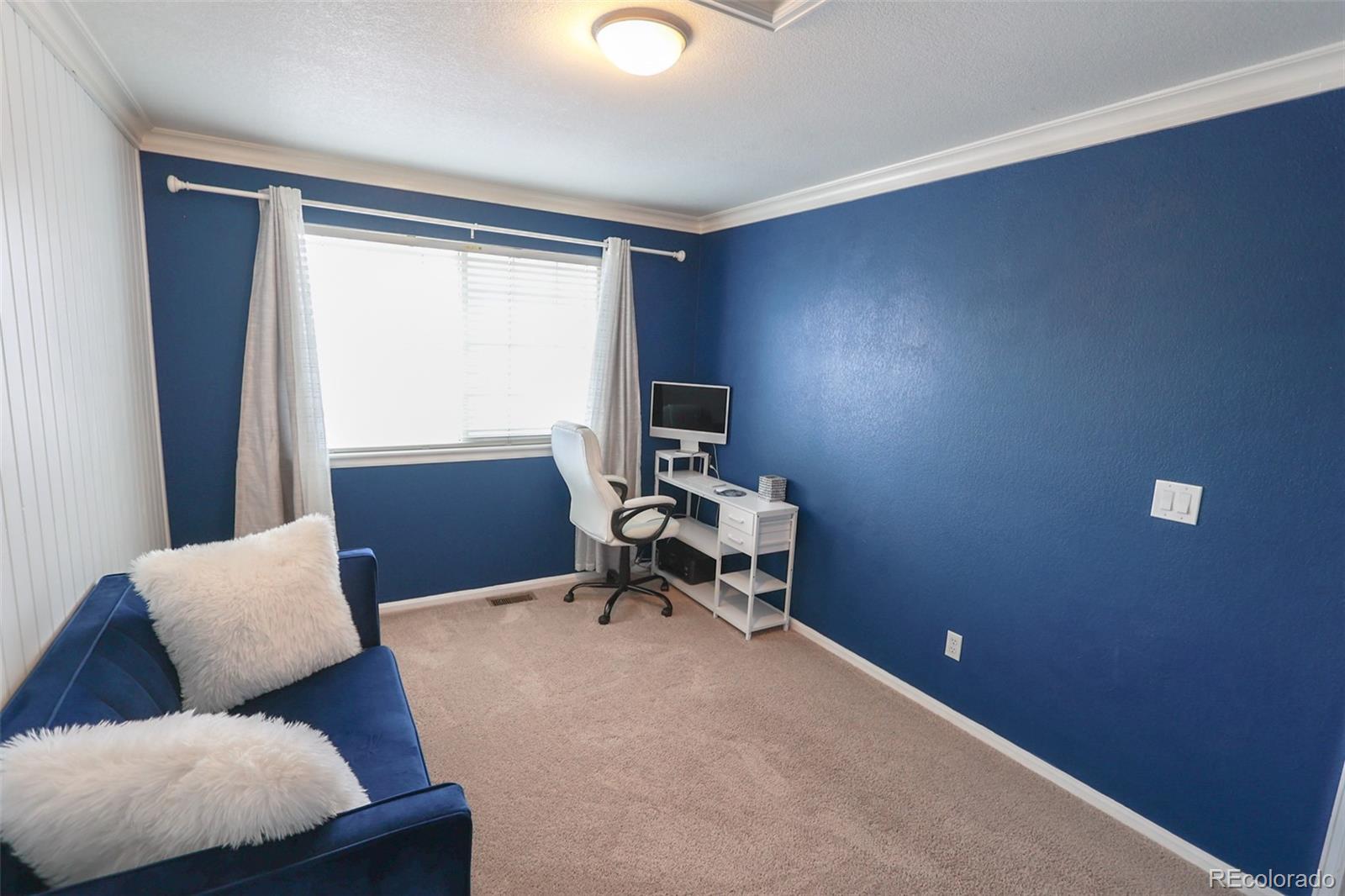 8853 S Dudley Street