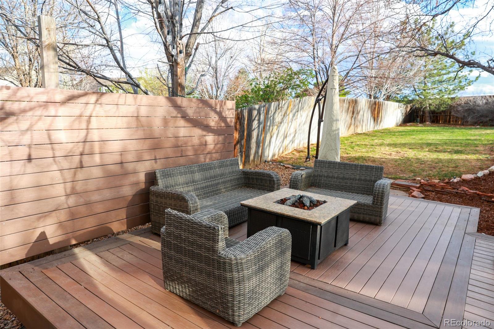 8853 S Dudley Street