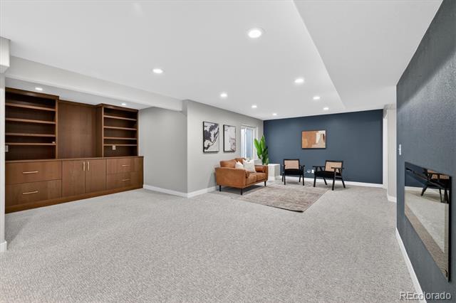 6238 Holman Court