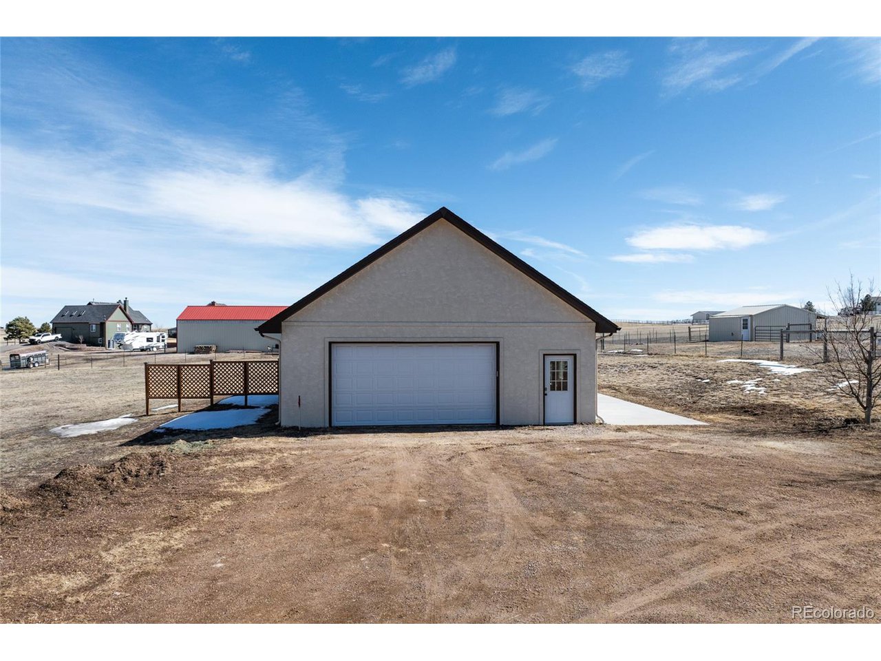 6670 Sunset Cir