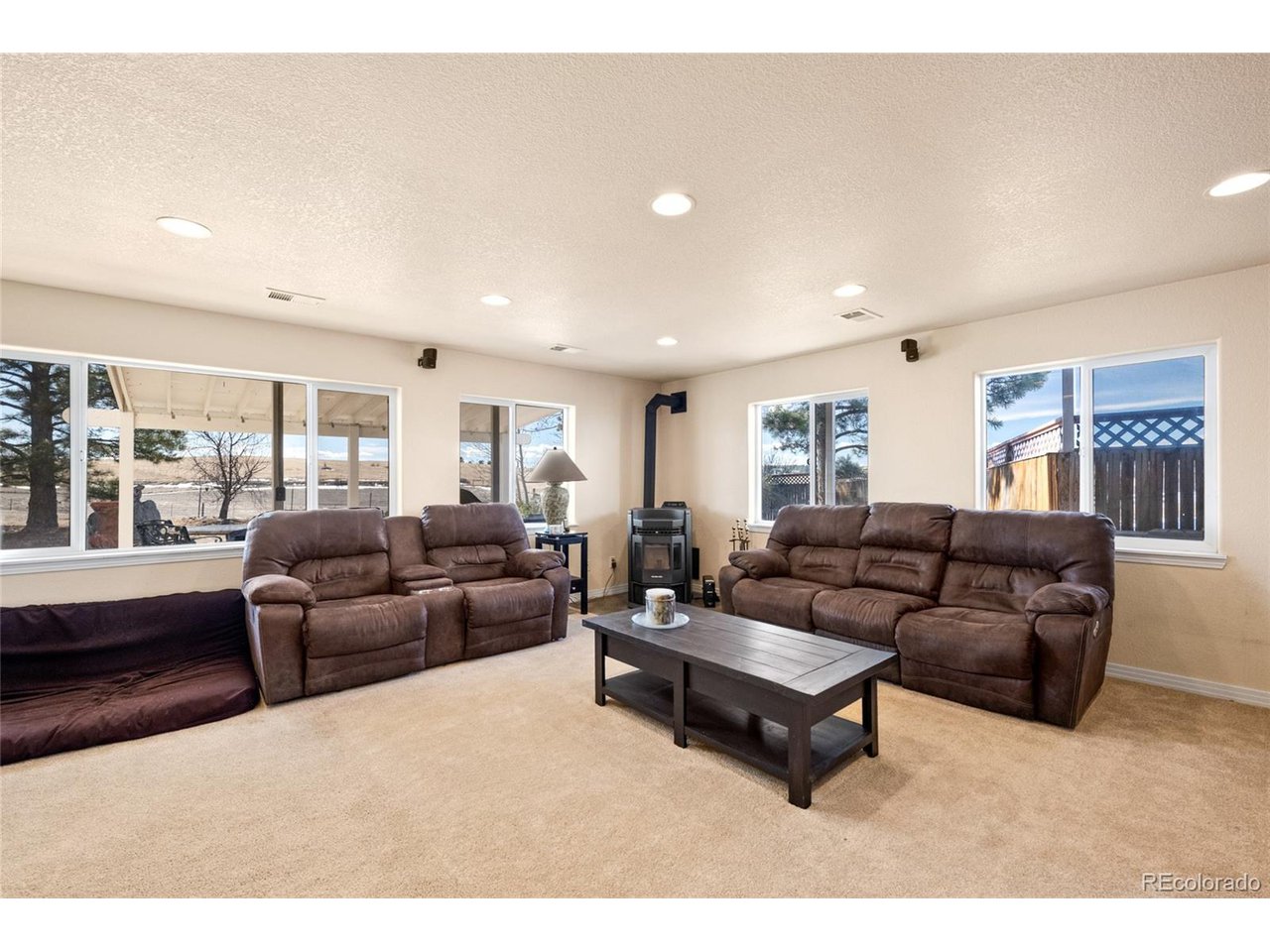 6670 Sunset Cir