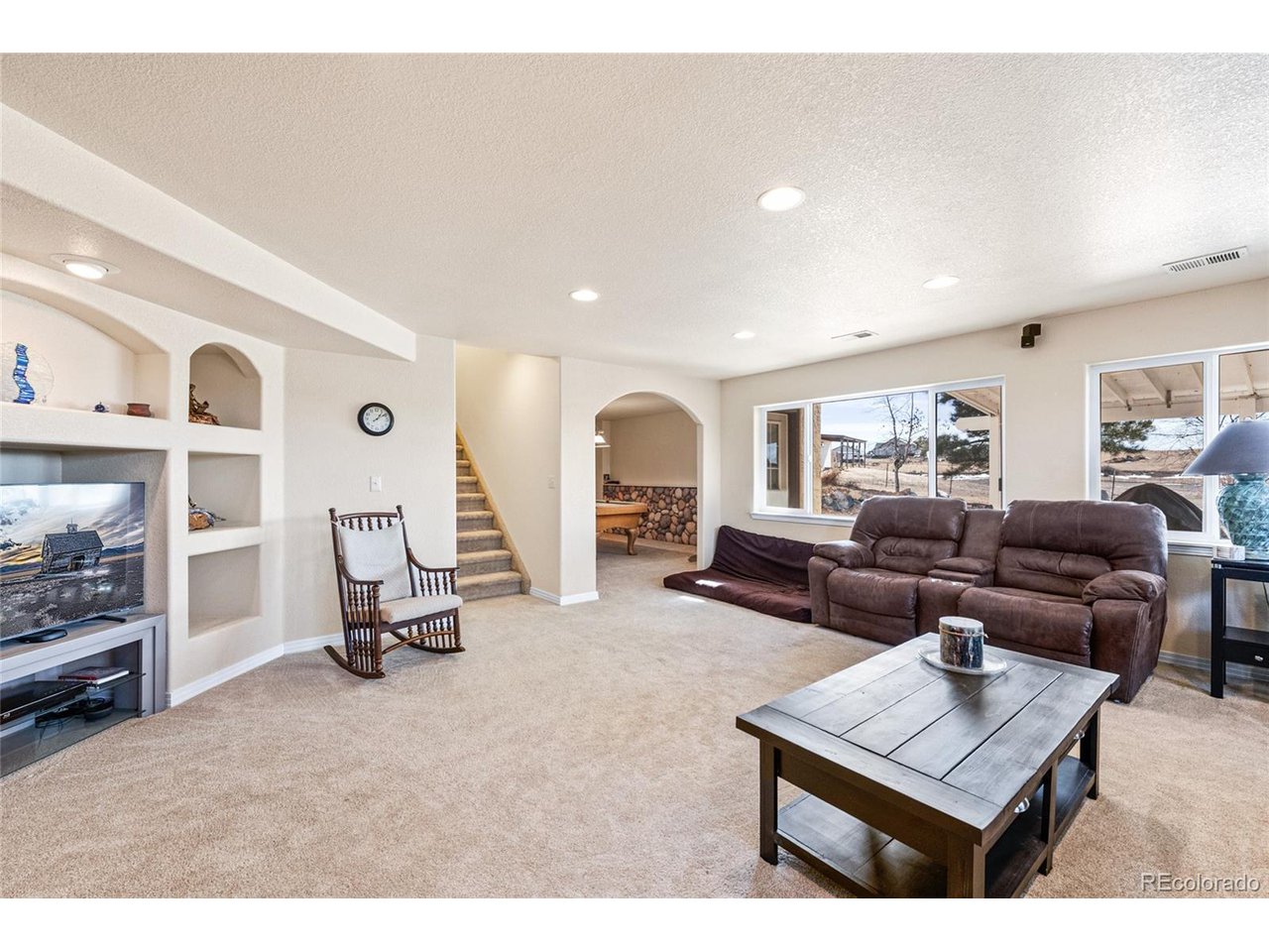6670 Sunset Cir