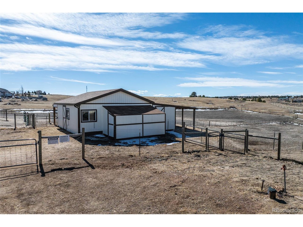 6670 Sunset Cir