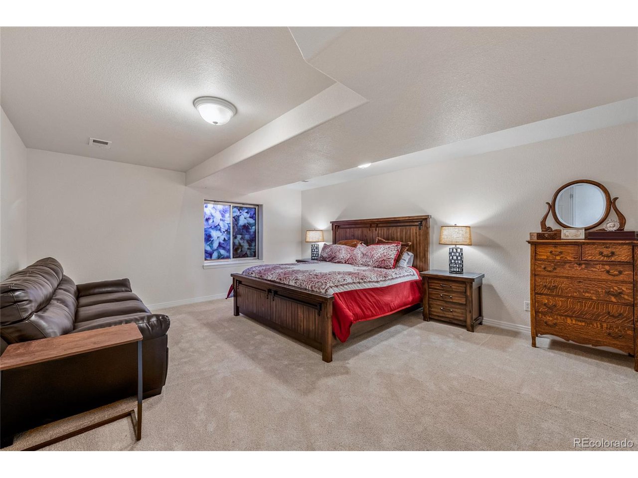 6670 Sunset Cir