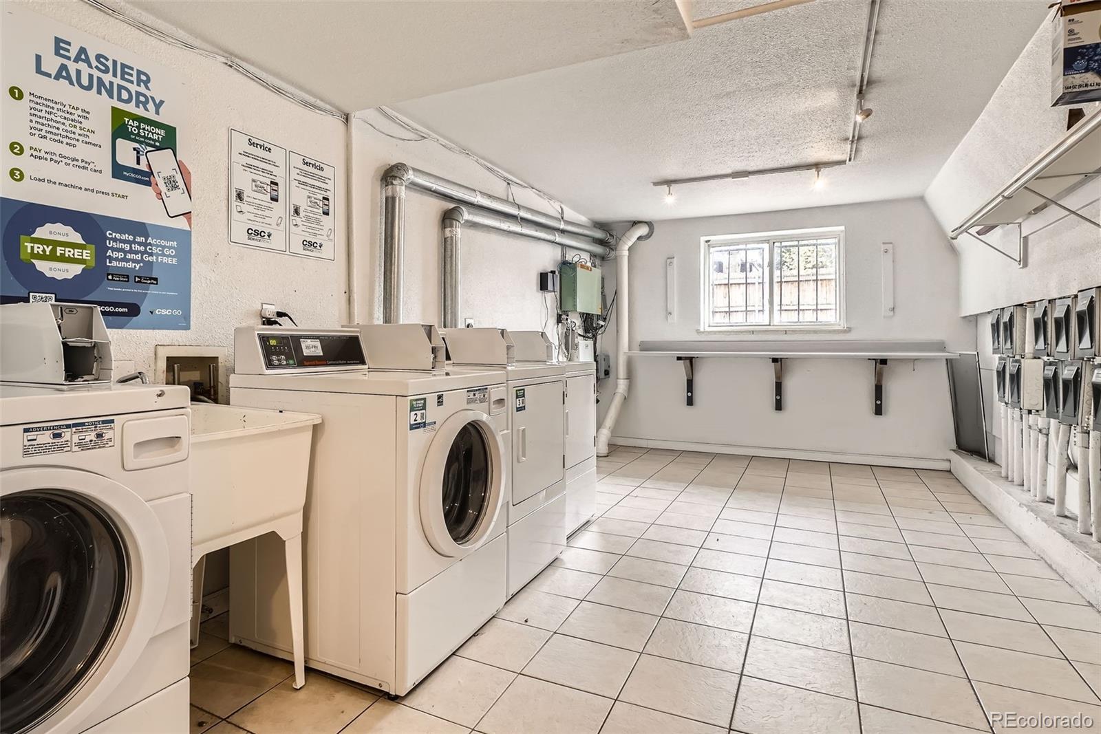 1045 N Clarkson Street Unit: 105