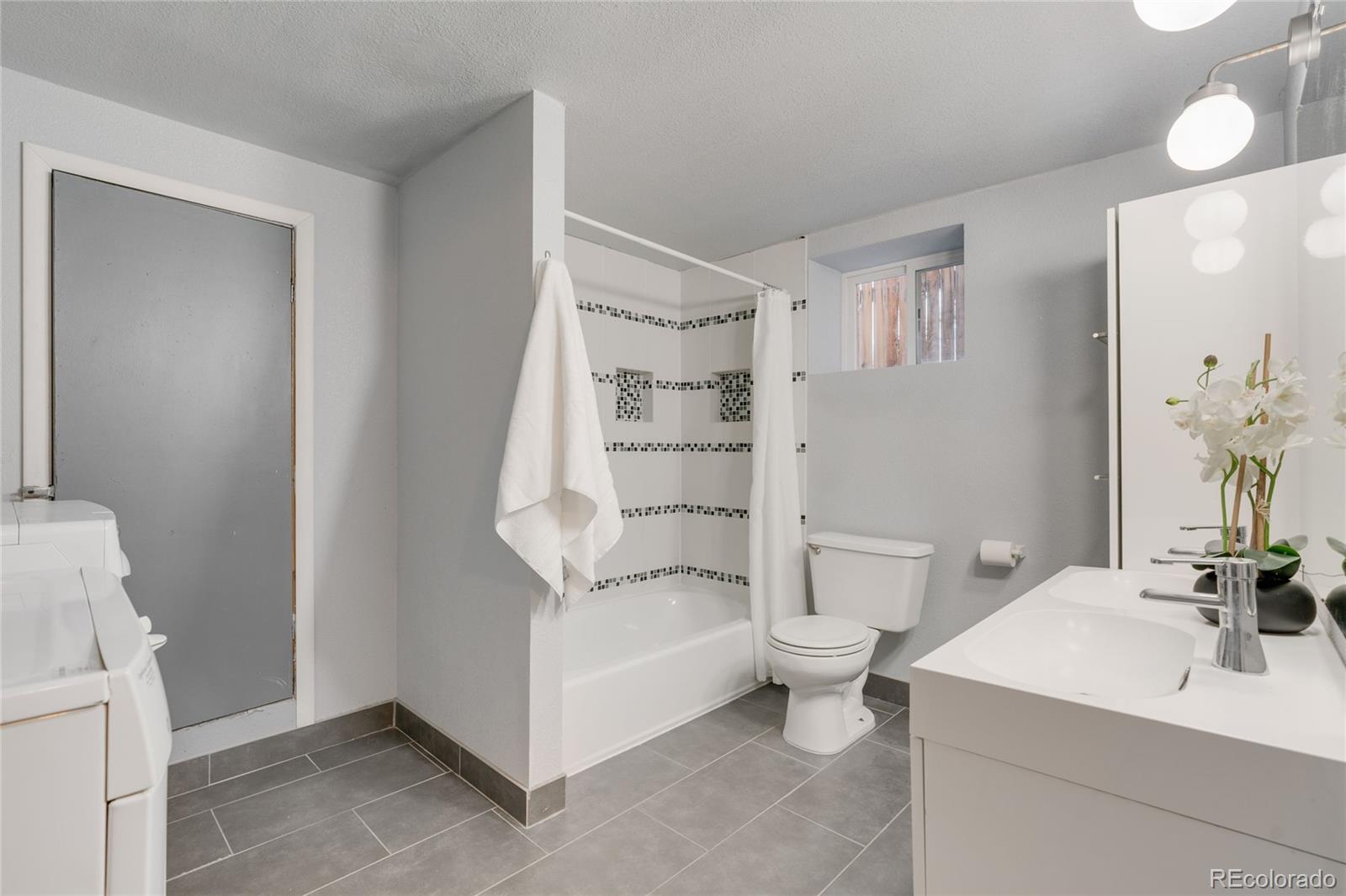 3315 N Gaylord Street