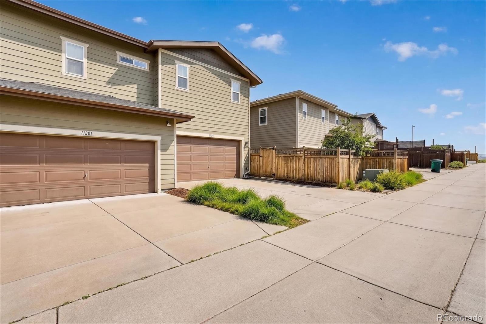 11277 E 28th Place