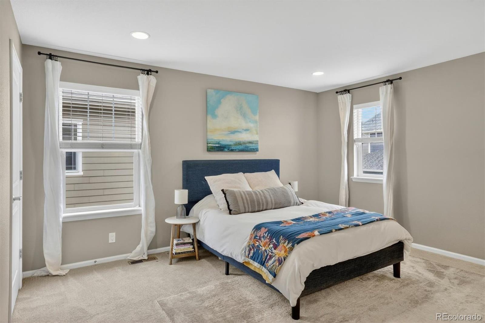 11277 E 28th Place