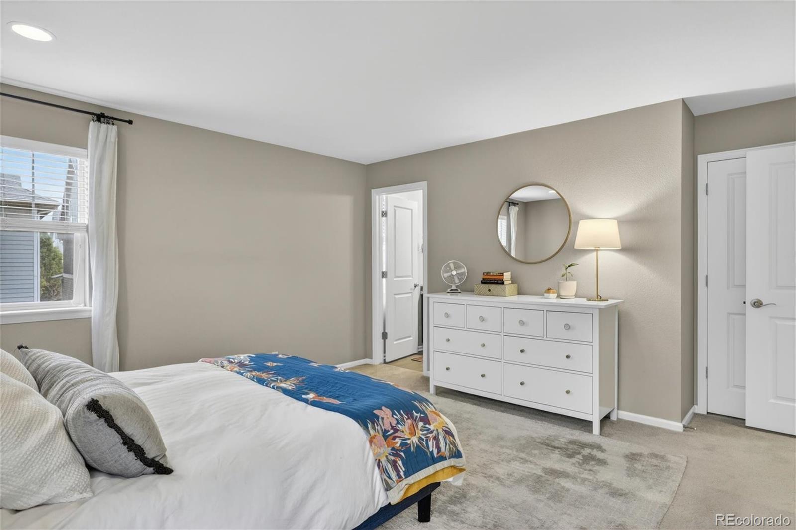 11277 E 28th Place