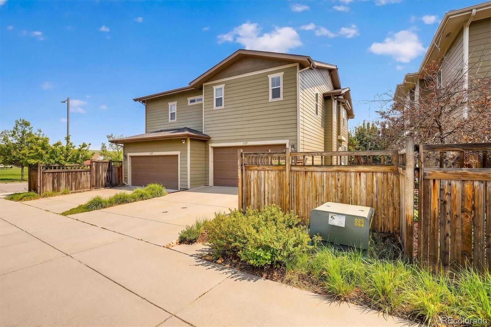 11277 E 28th Place