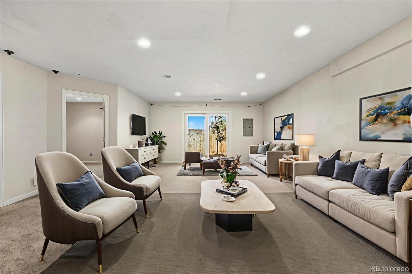 9616 E Arkansas Place