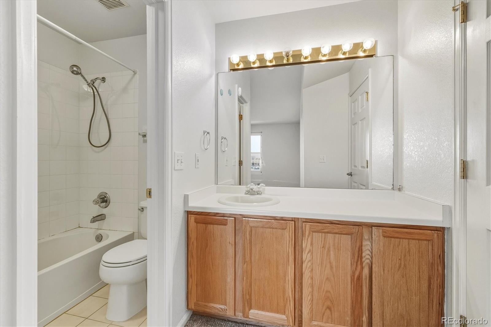 9616 E Arkansas Place