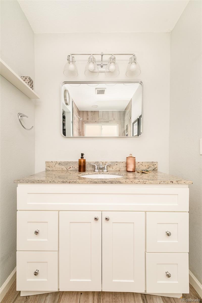 5634 E Minnesota Drive