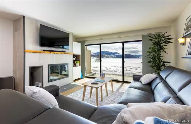 311 W La Bonte Street Unit: 120