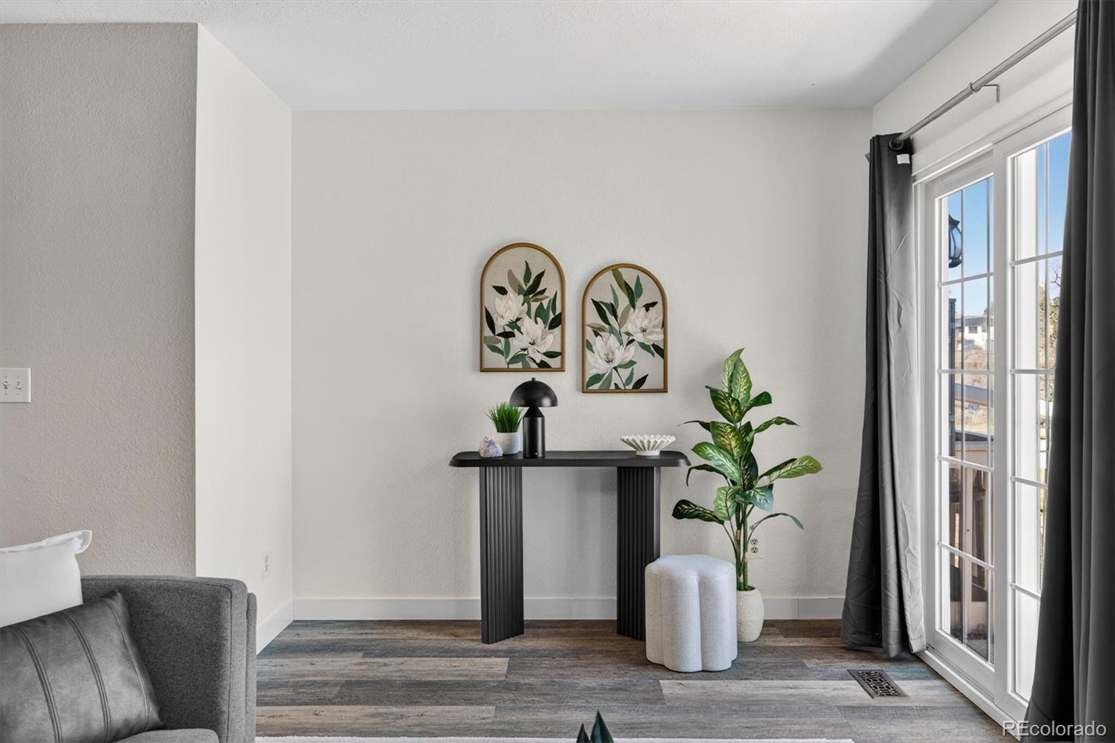 10537 W Maplewood Drive Unit: C