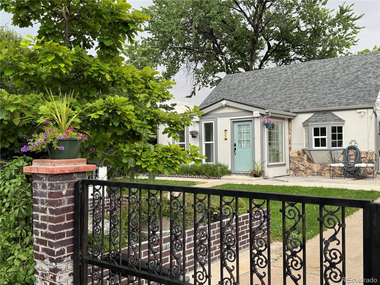 1946 Xenia Street