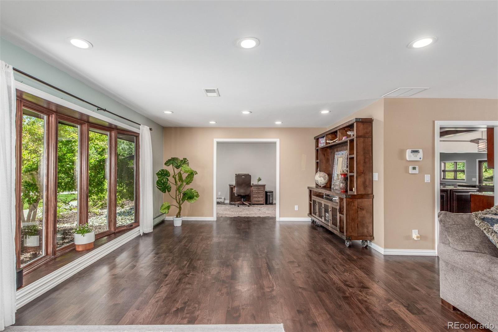 5727 Colorow Drive