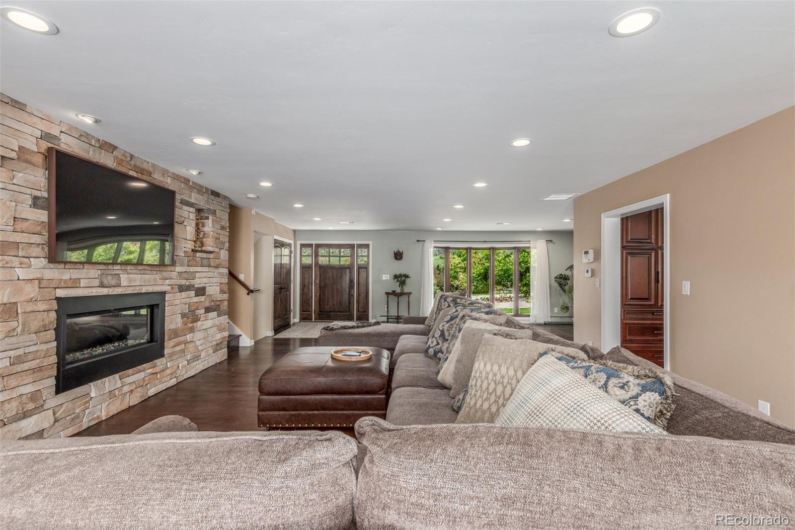 5727 Colorow Drive