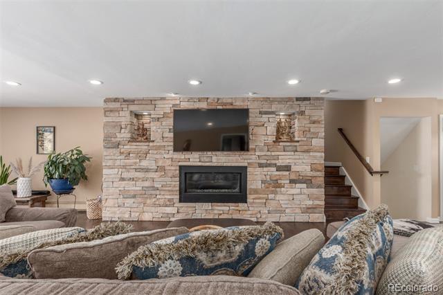 5727 Colorow Drive
