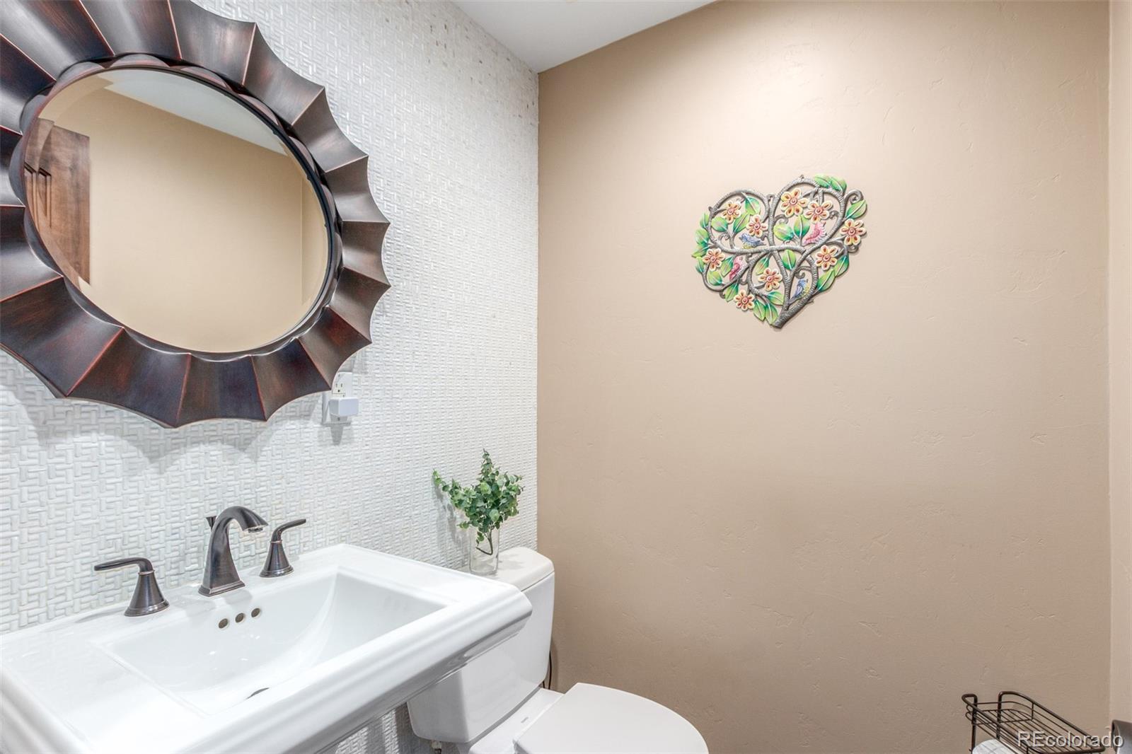 5727 Colorow Drive