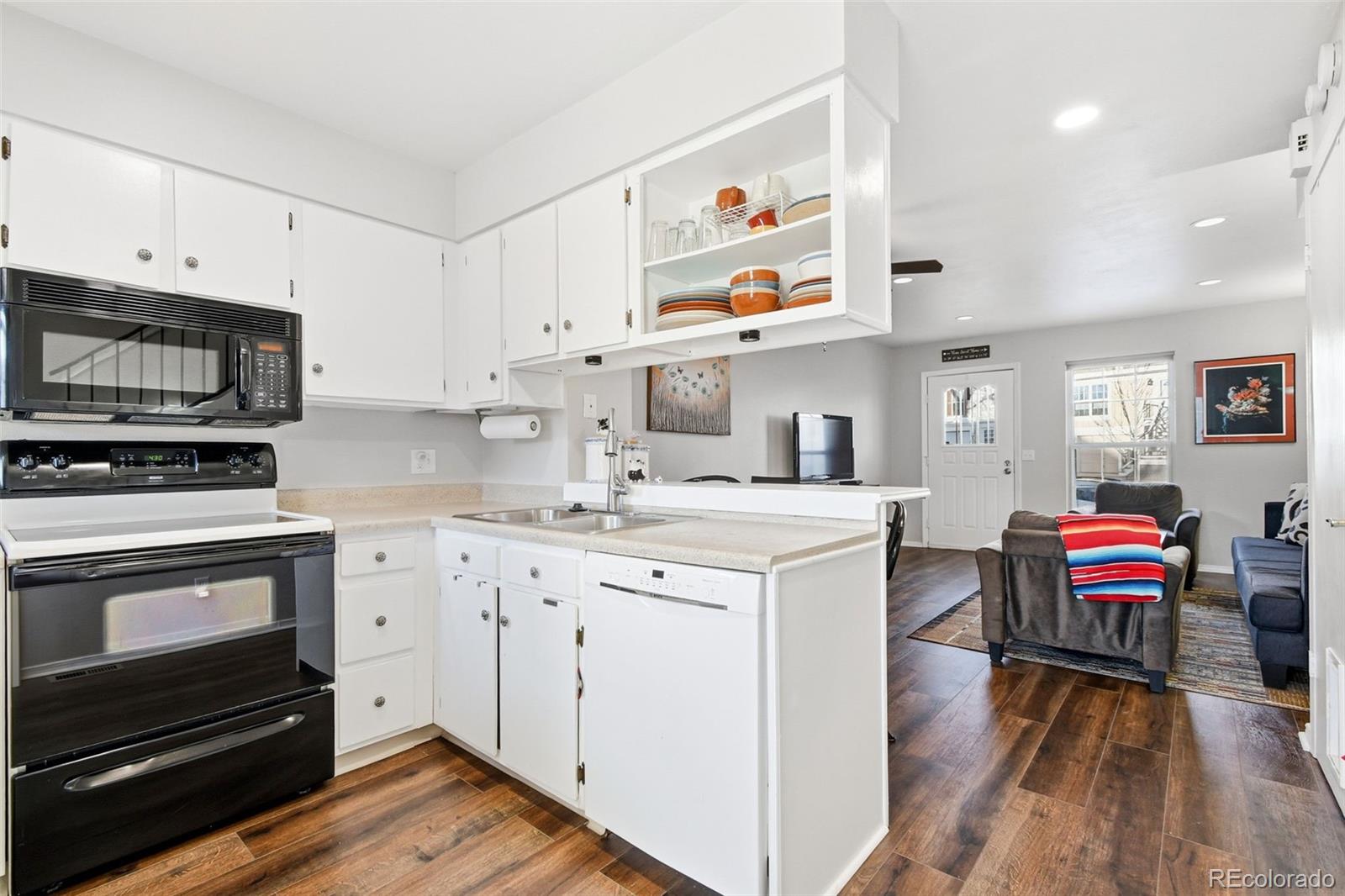 9368 W Ontario Drive