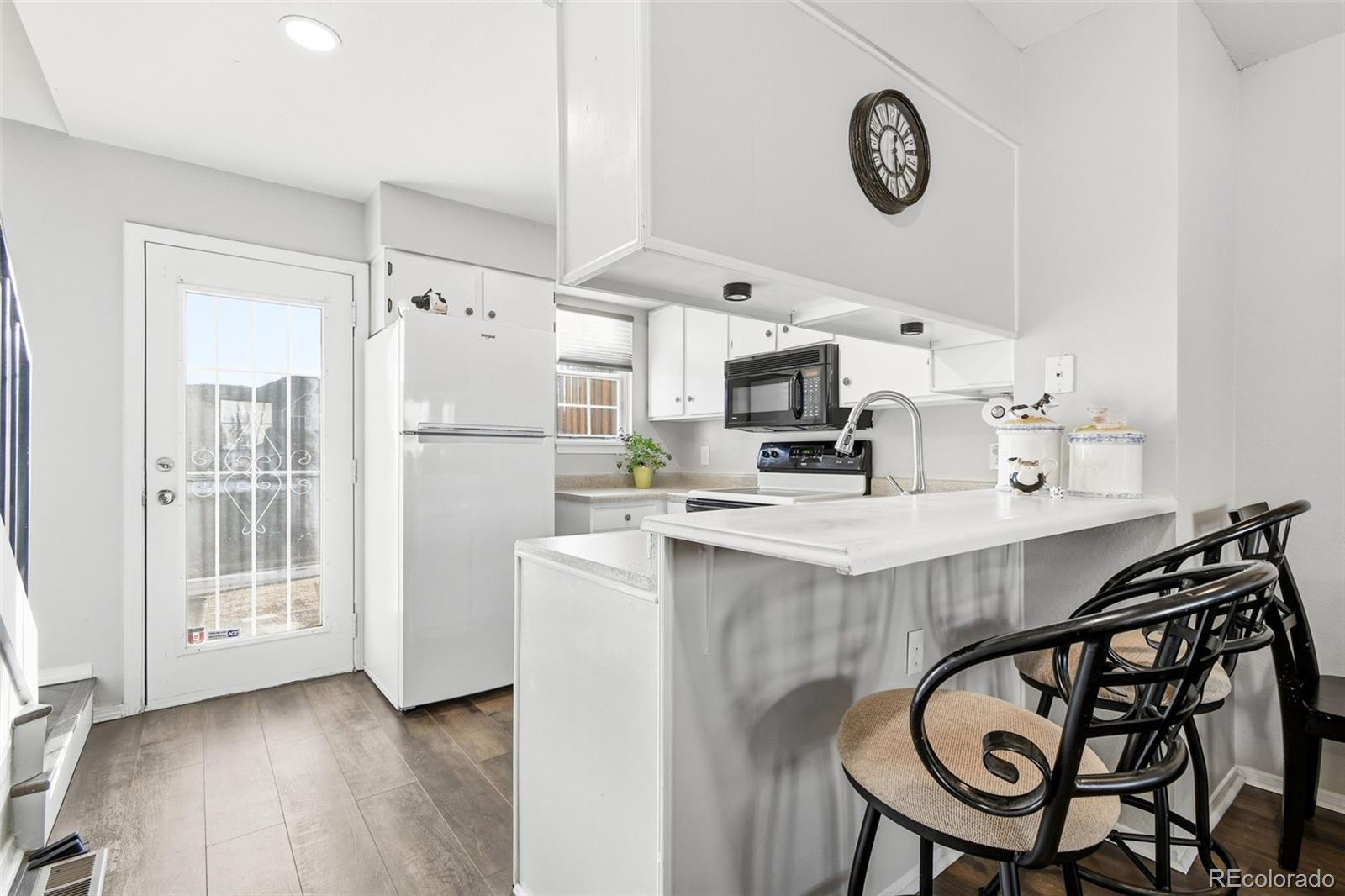 9368 W Ontario Drive