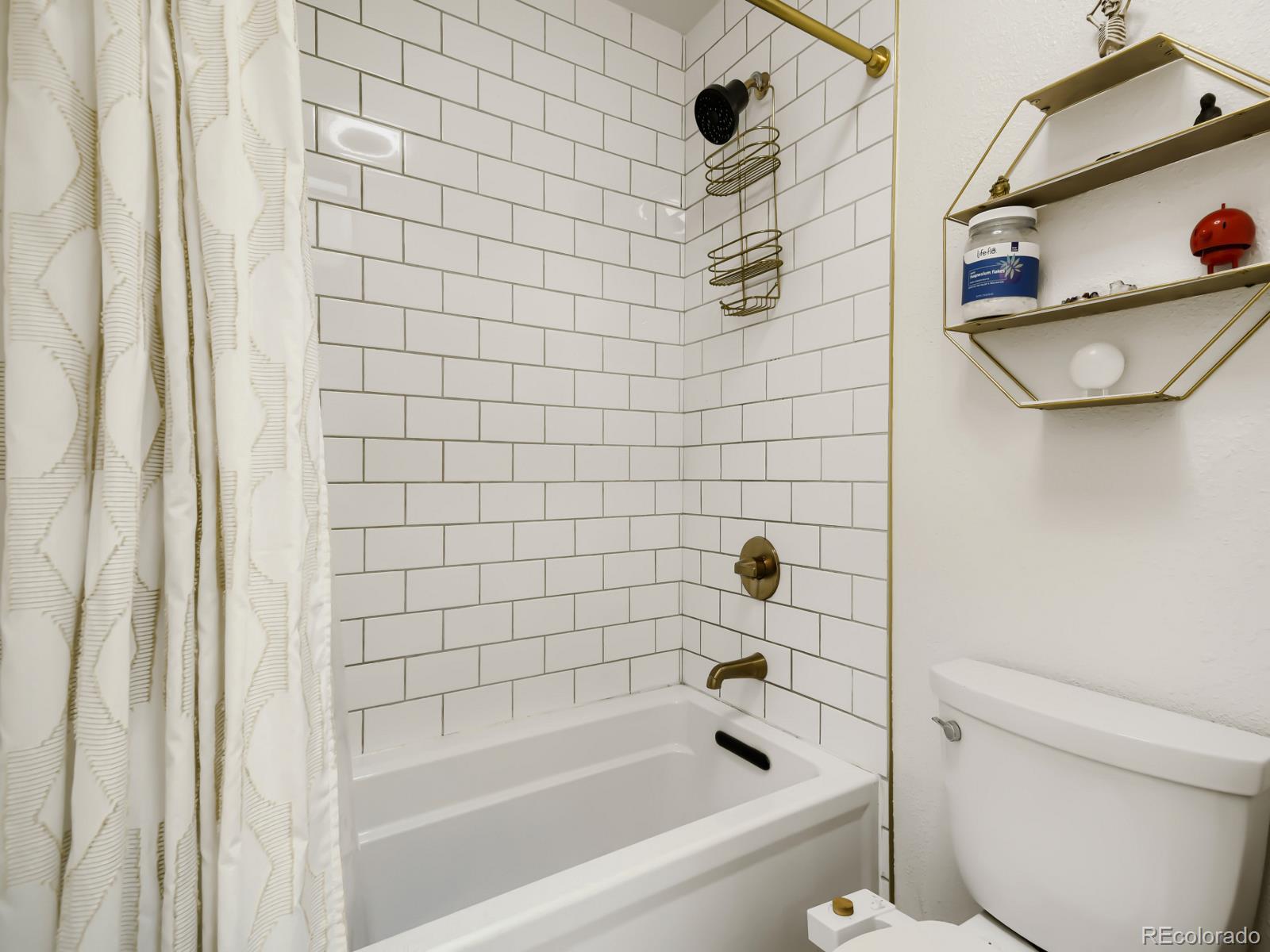 6305 W 6th Avenue Unit: D27
