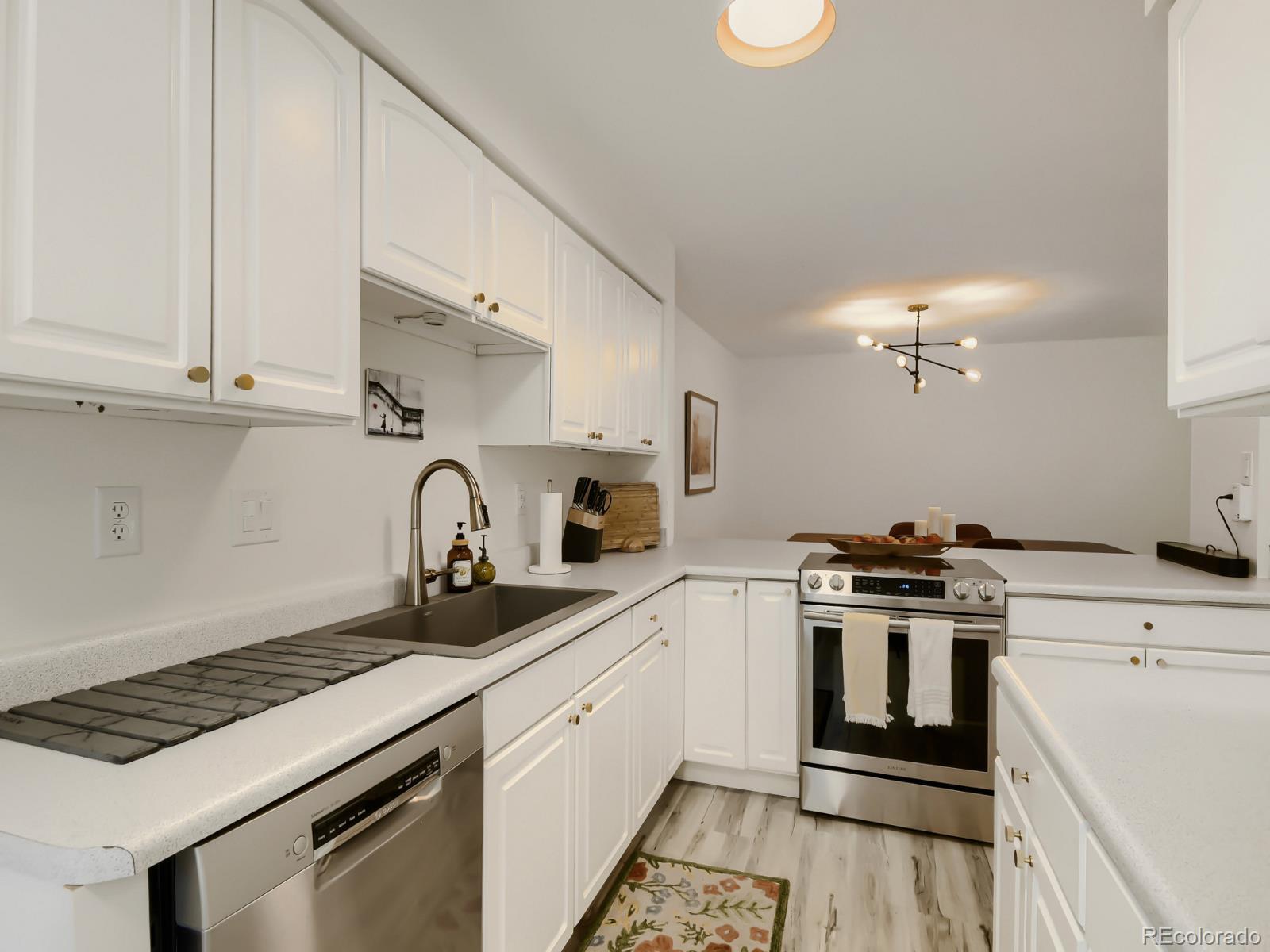 6305 W 6th Avenue Unit: D27