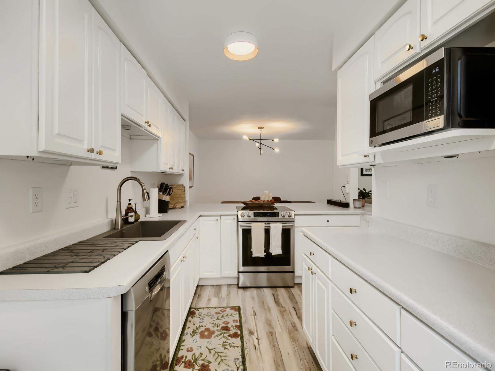 6305 W 6th Avenue Unit: D27