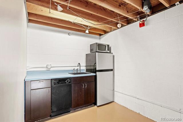 209 N Kalamath Street Unit: 14