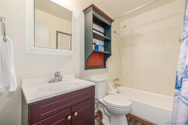 396 Cove Boulevard Unit: 3